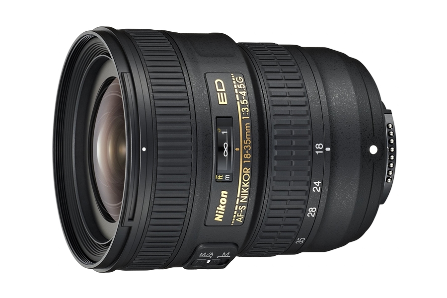 AF-S Nikkor 18-35mm f/3,5-4,5 G ED FX (© Nikon)