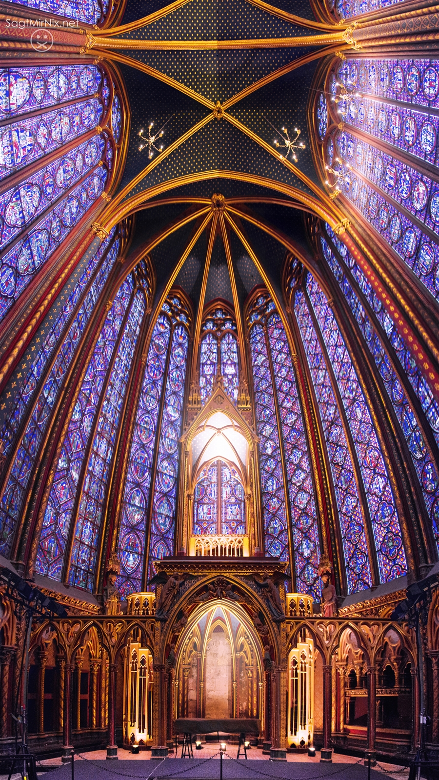Die Fenster der Sainte Chapelle in Paris