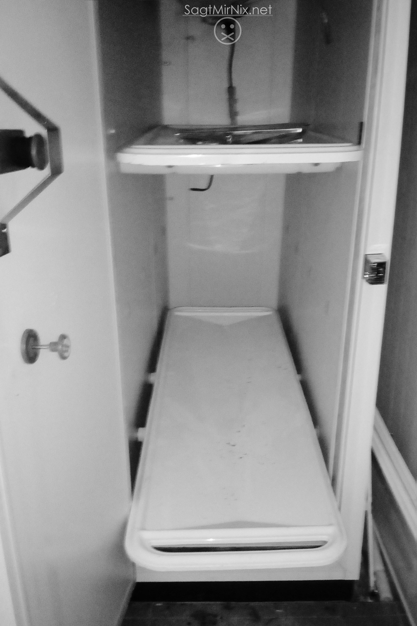 Kühlkammer für Leichen 2 (Handyfoto)
