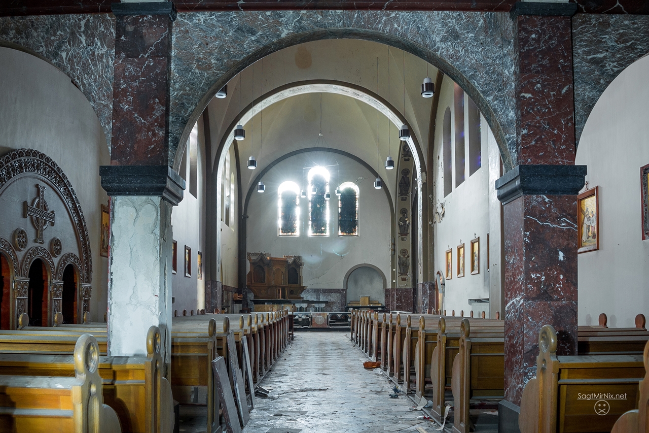 Blick ins Kirchenschiff