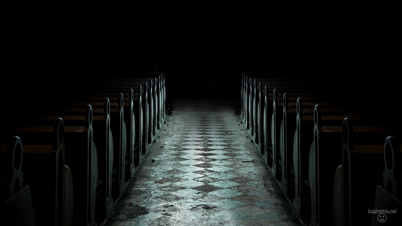 Unheimlicher Lost Place: Die verlassene Kirche