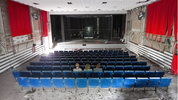 Verlassenes Theater bzw. Kino